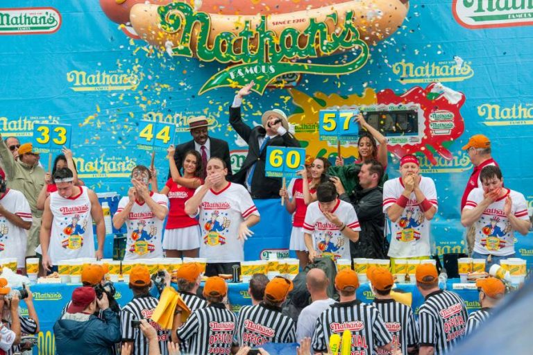 Nathan’s e la gara degli hotdog