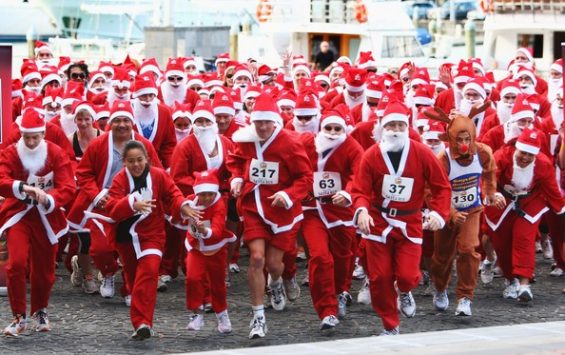 https://www.active.com/brooklyn-ny/running/distance-running-races/the-brooklyn-santa-suit-5k-run-and-pub-crawl-2017