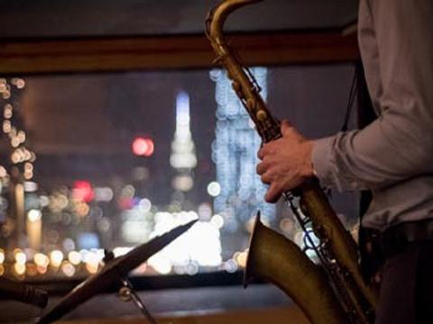 La crociera jazz alla Statua della Libertà con “Il mio viaggio a NY”